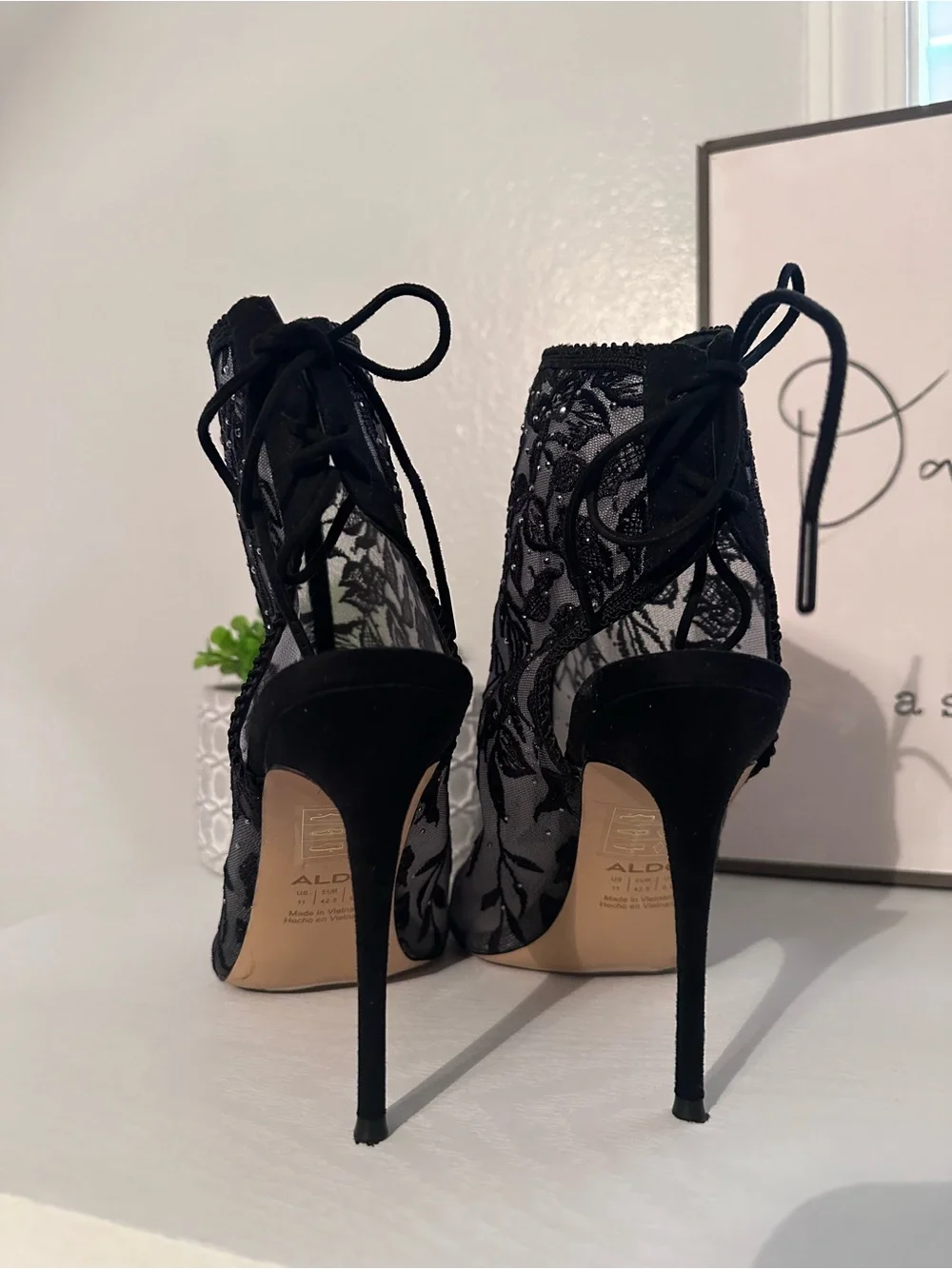 ALDO Kerisen Black Lace Rhinestone Stiletto Booties Heels Size 11